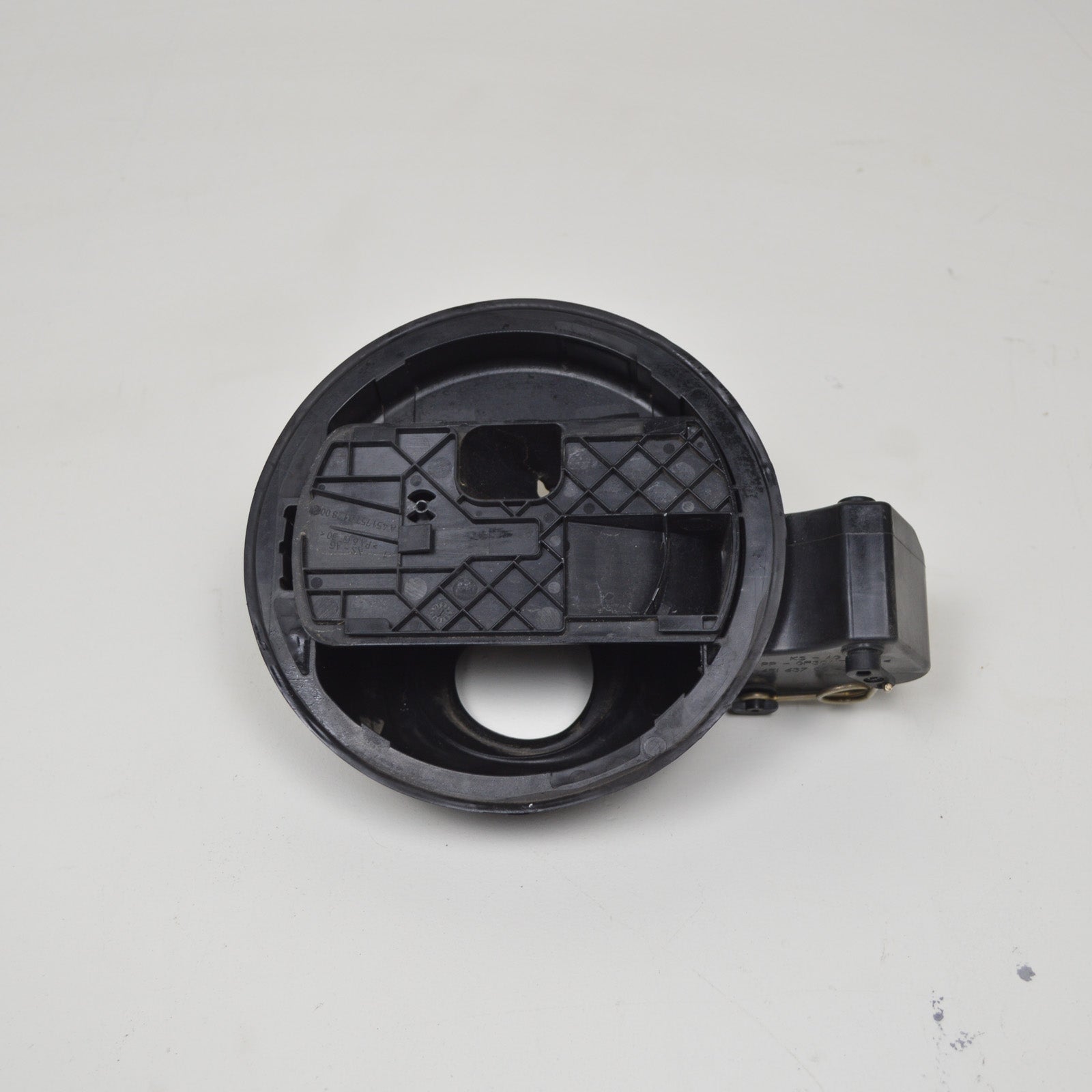 Tankdeckelabdeckungen Tankdeckel Fuel Filler Gas Cap Cover, Austausch von  Kohlefaseraufklebern Einfache Dekoration für Smart fortwo forfour 453  Auto-Außenverkleidung Styling-Zubehör : : Auto & Motorrad