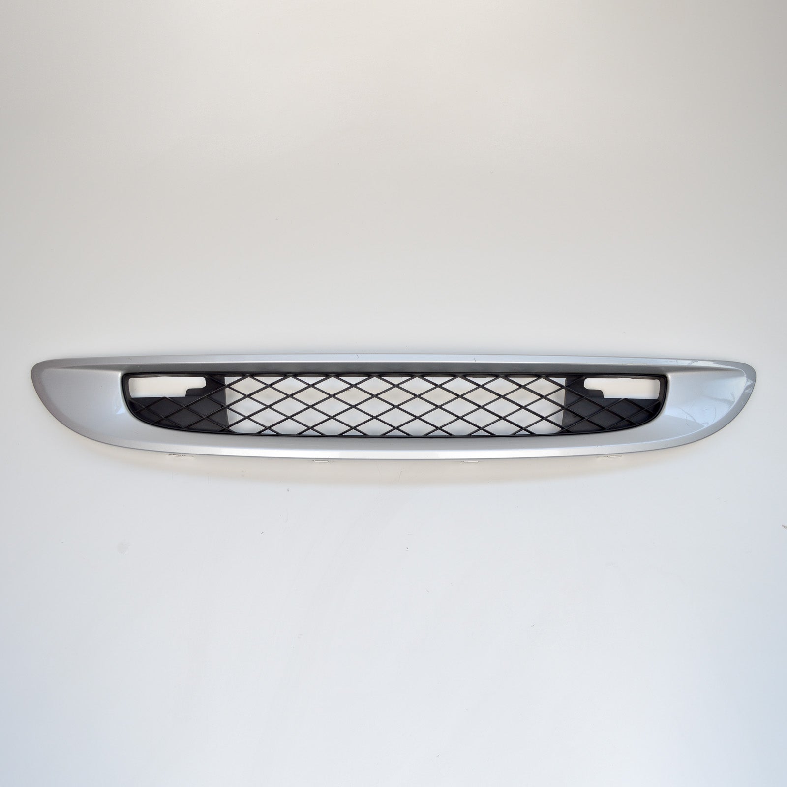Smart Fortwo 451 Kühlergrill Frontgrill Vorfacelift silber (gebraucht) A4518880015C50L