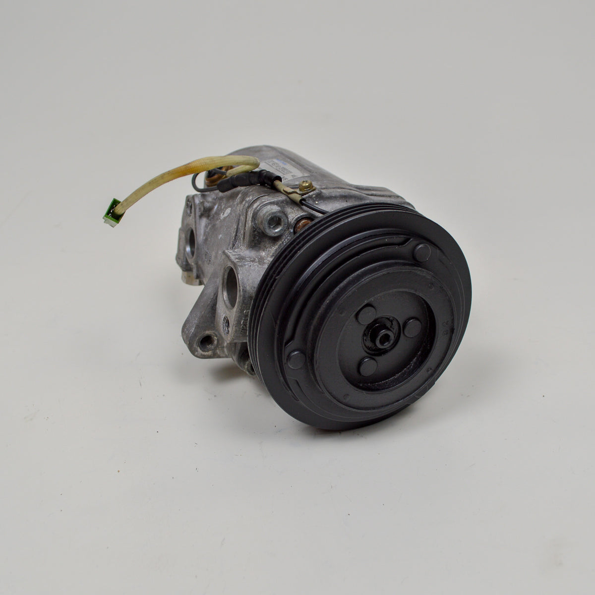Smart Fortwo 450 air conditioning compressor air conditioning pump A1602300111 (used)