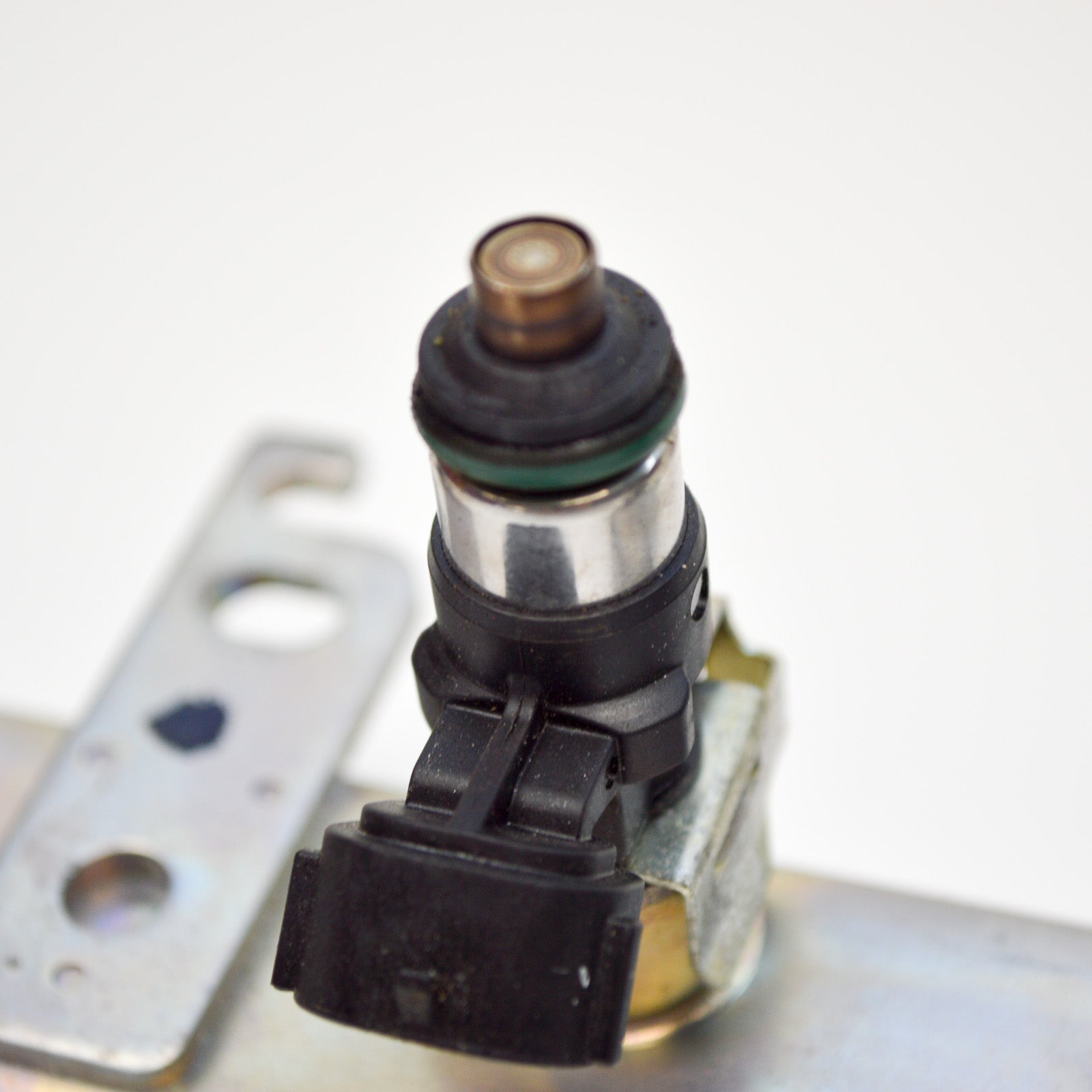 Smart Fortwo 451 Injektor Kraftstoffverteilerrohr Einspritzdüse A1320780145(gebraucht)